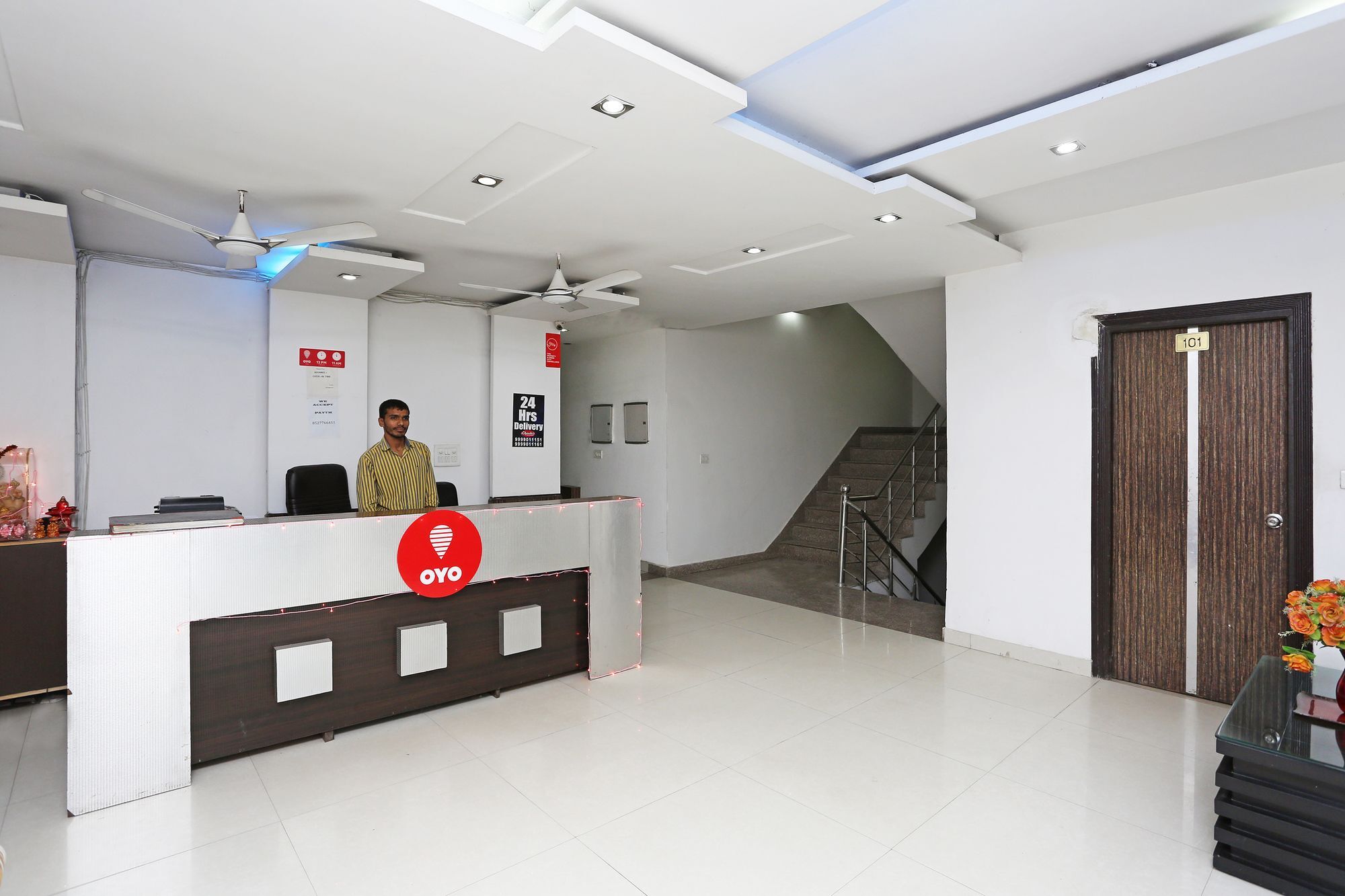 Oyo 10257 Hotel Lotus Park Gurgaon Exteriör bild